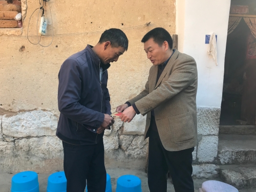 市领导走访慰问 (22)