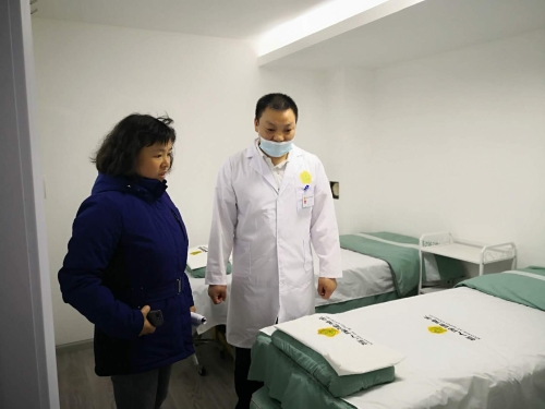 昆明市残疾人综合服务中心到我区检查验收2020年度盲人保健按摩机构规范化建设及盲人按摩行业开展爱国卫生“7个专项行动”工作-3